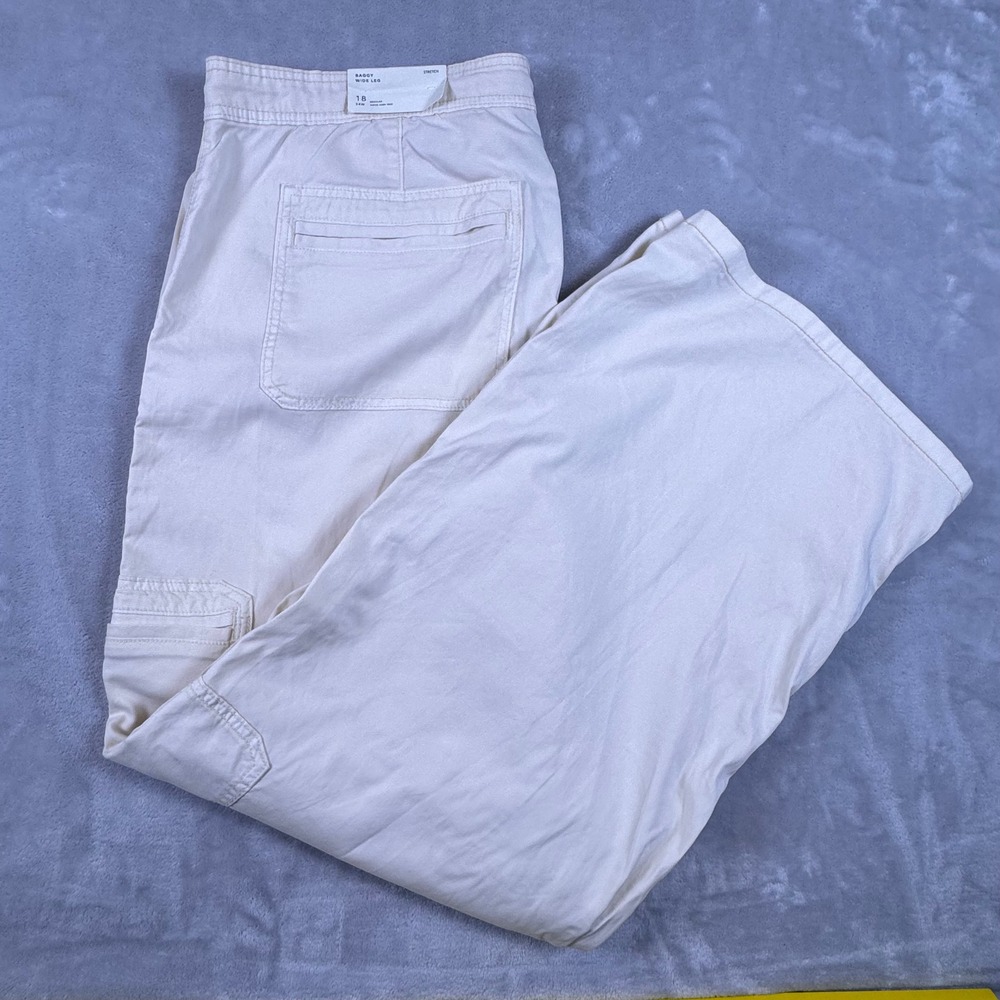 American Eagle Baggy Wide Leg Cargo Pants Cream Super High Rise Stretch 18 34W*